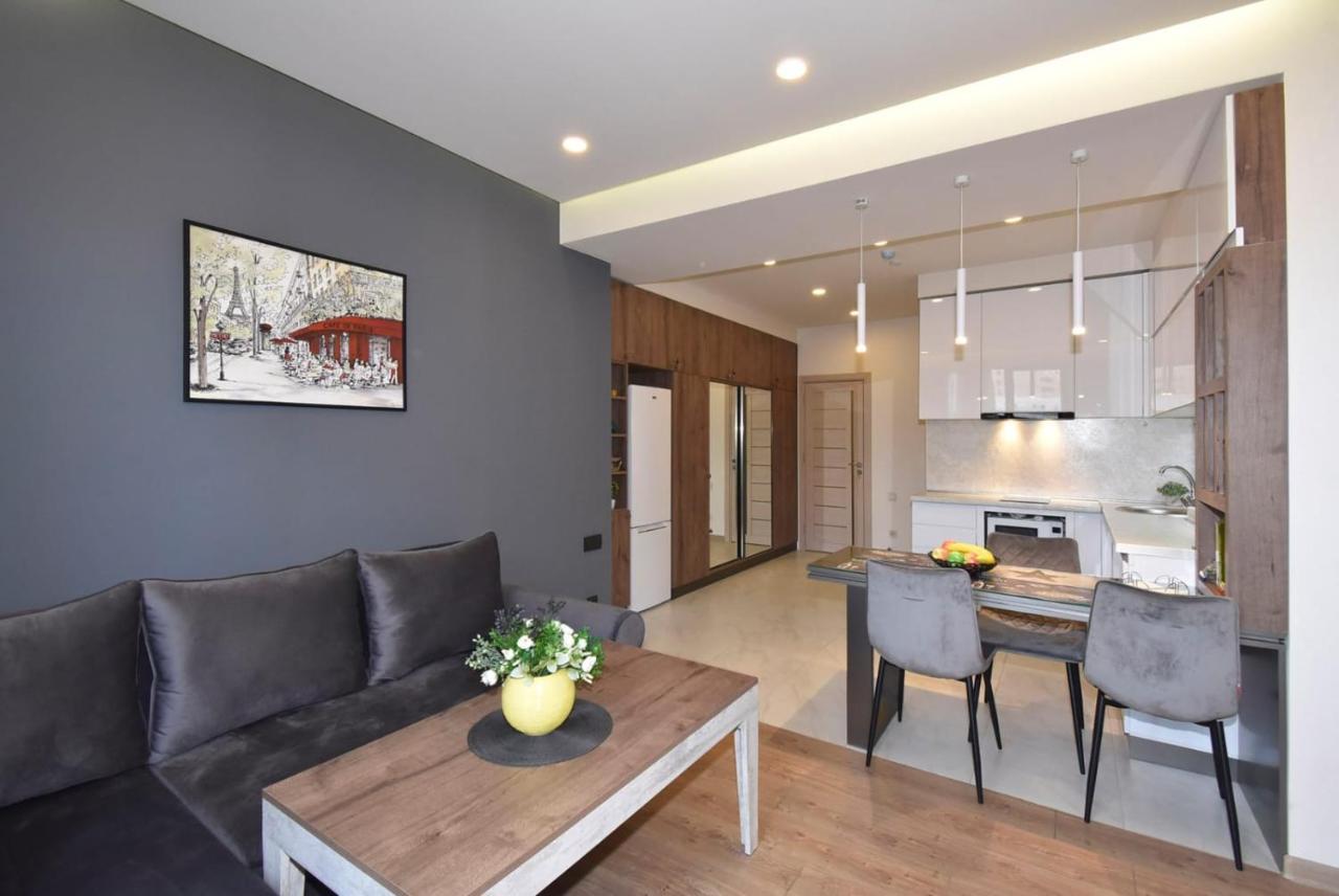 Home4You City Center Apartments Erivan Dış mekan fotoğraf