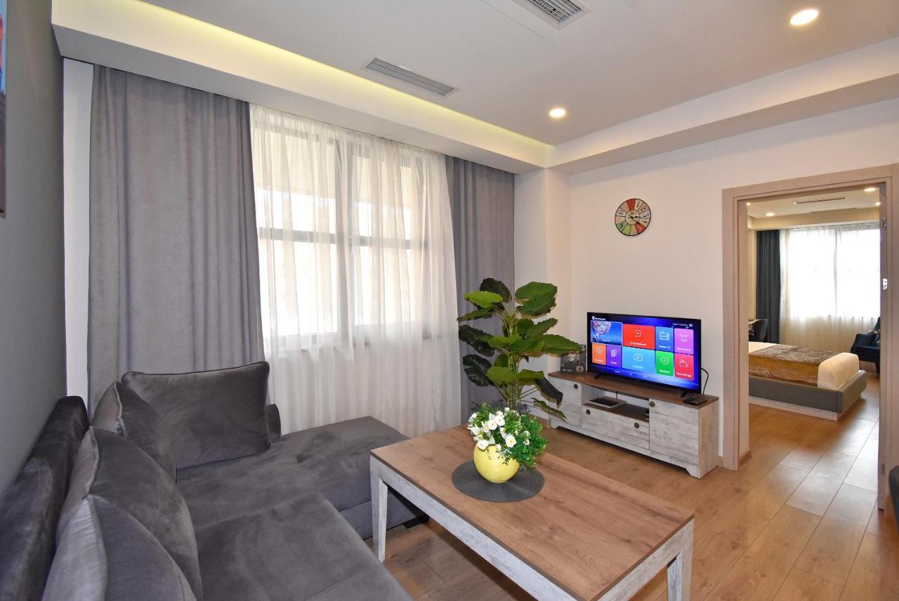 Home4You City Center Apartments Erivan Dış mekan fotoğraf